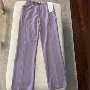 NWT Women’s Lululemon Purple Softstreme HR Pant Size 6